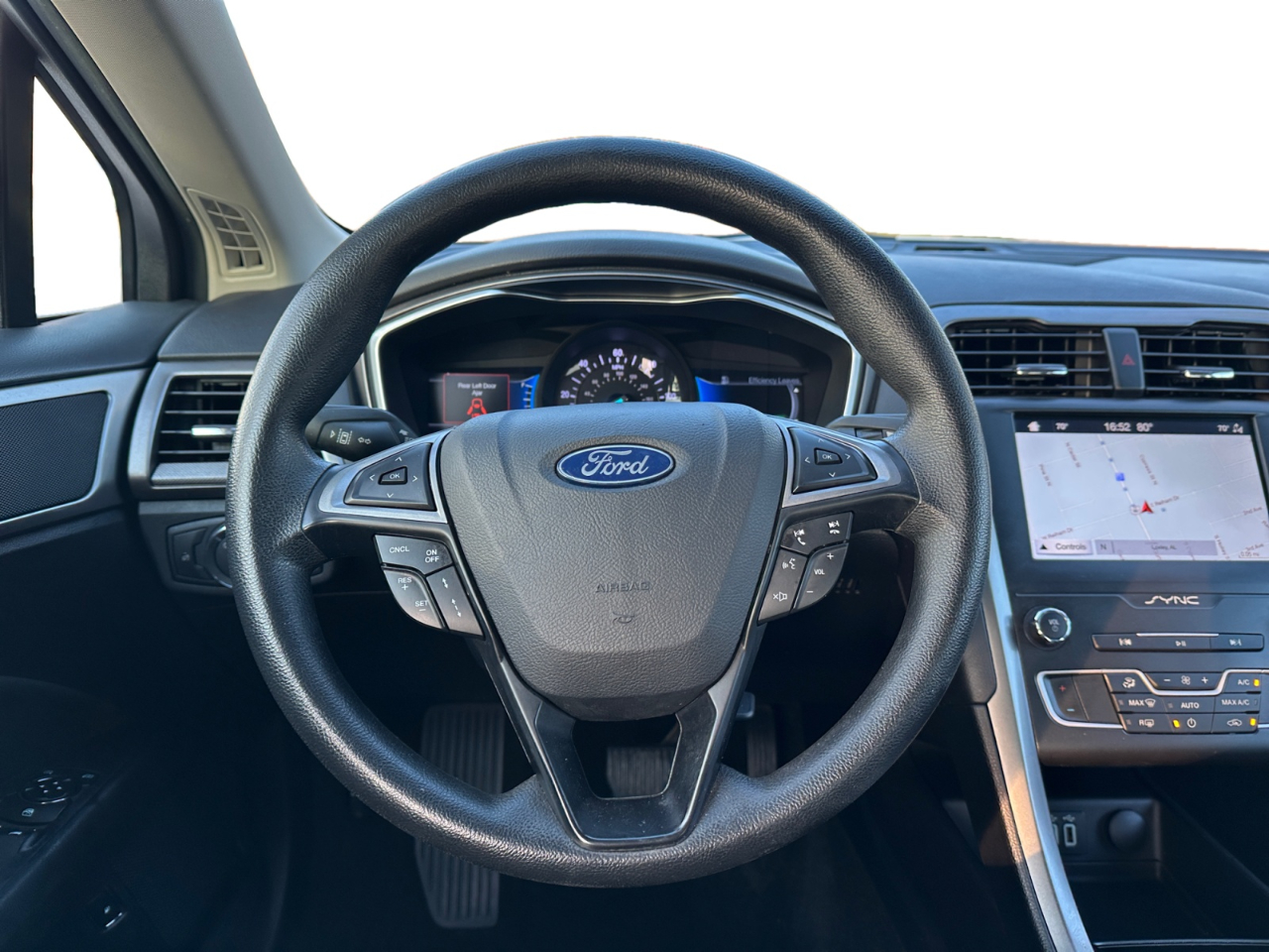 Ford Fusion Hybrid SE FWD 2019