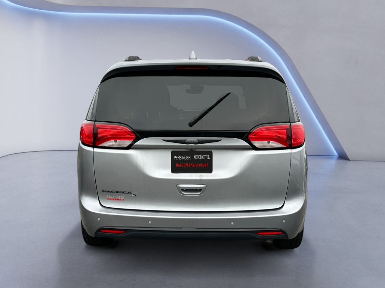 Chrysler Pacifica Touring L Plus FWD 2019