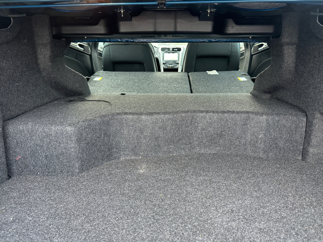 Ford Fusion Hybrid SE FWD 2019