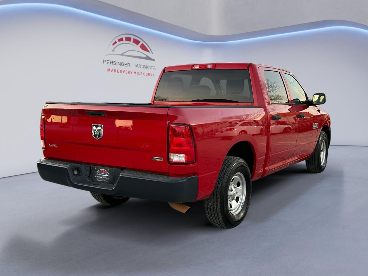 RAM 1500 2WD Crew Cab 140.5" Tradesman 2016