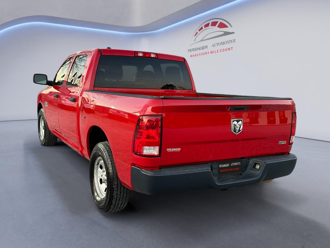 RAM 1500 2WD Crew Cab 140.5" Tradesman 2016