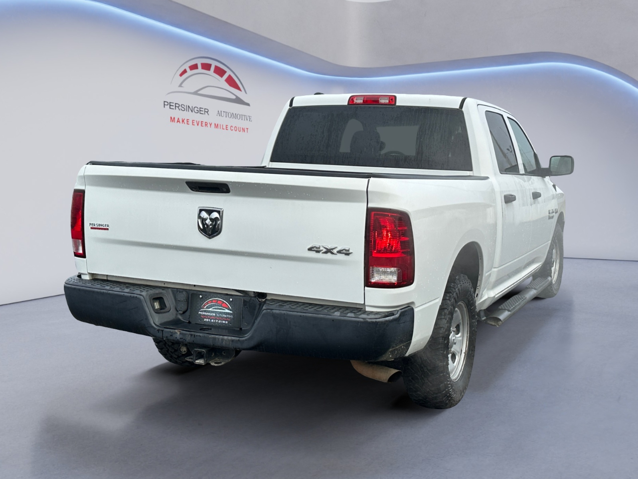 RAM 1500 Tradesman 4x4 Crew Cab 5'7" Box 2018