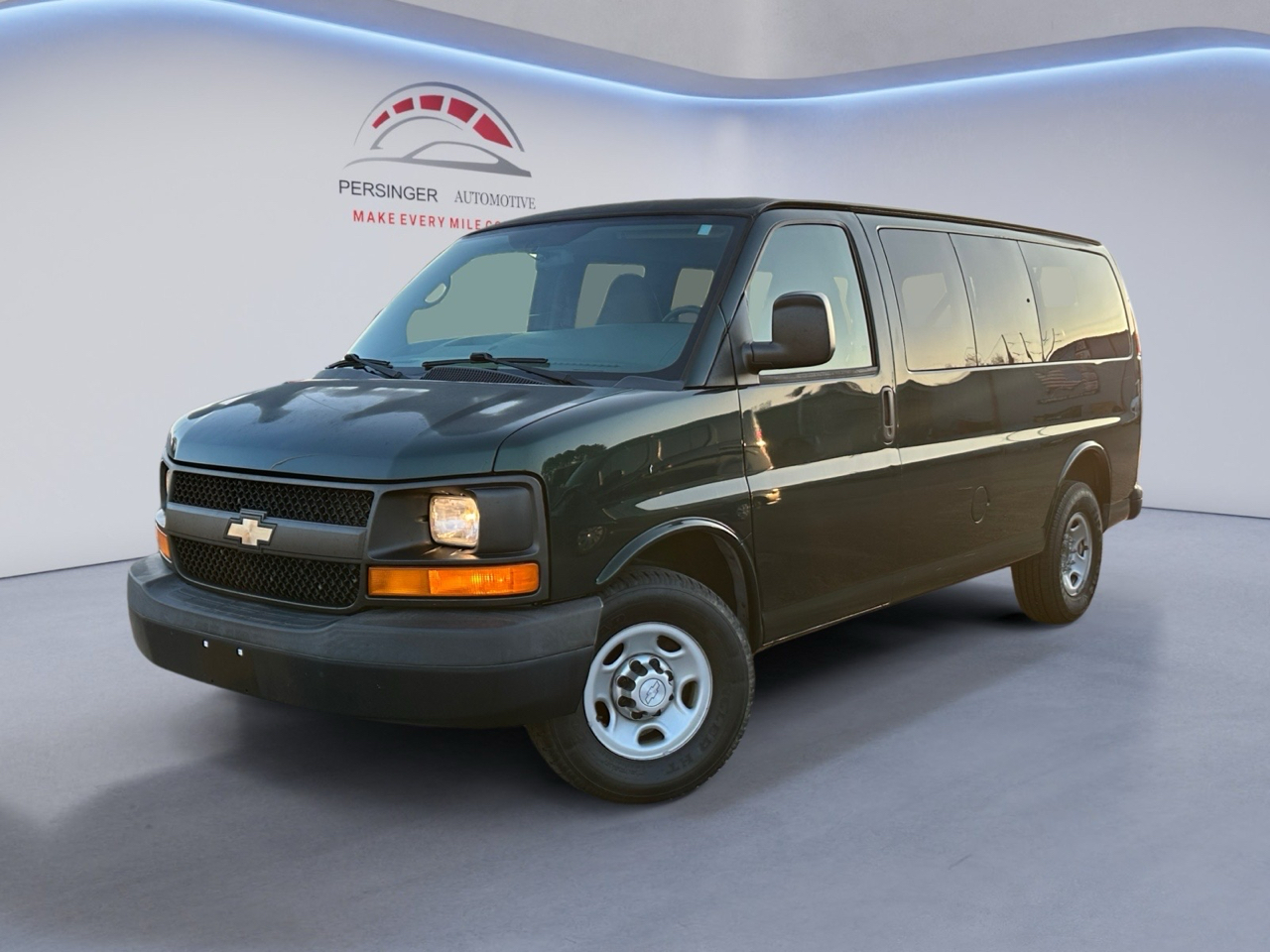 Chevrolet Express Passenger RWD 2500 135" LS 2015