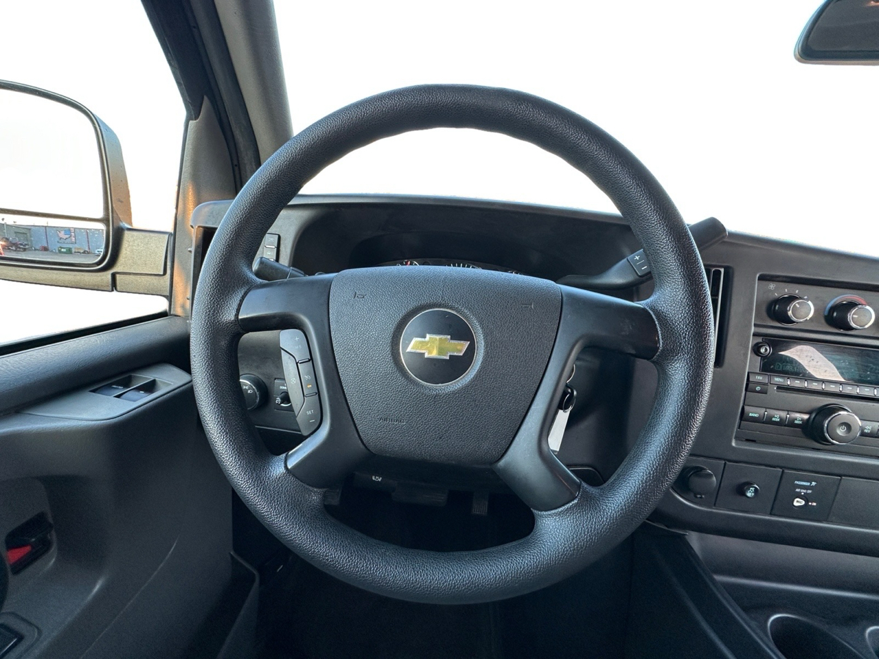 Chevrolet Express Passenger RWD 2500 135" LS 2015