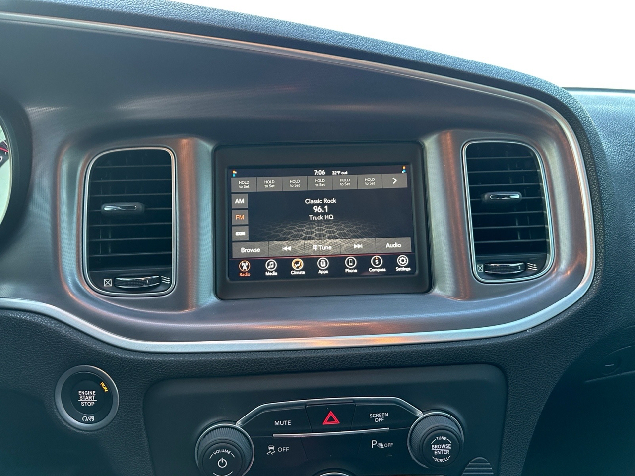 Dodge Charger SXT 2019