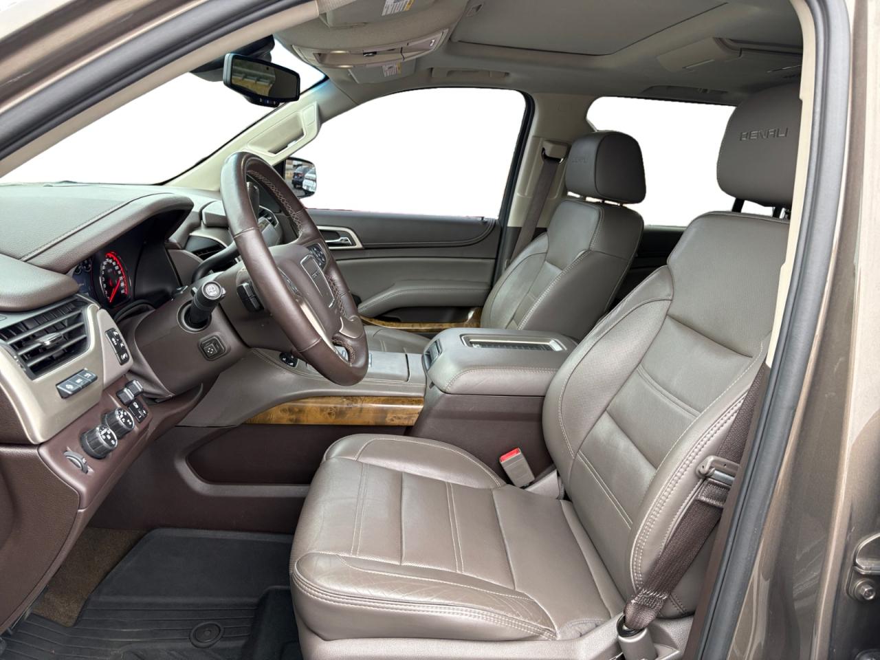 GMC Yukon XL 4WD 4dr Denali 2016