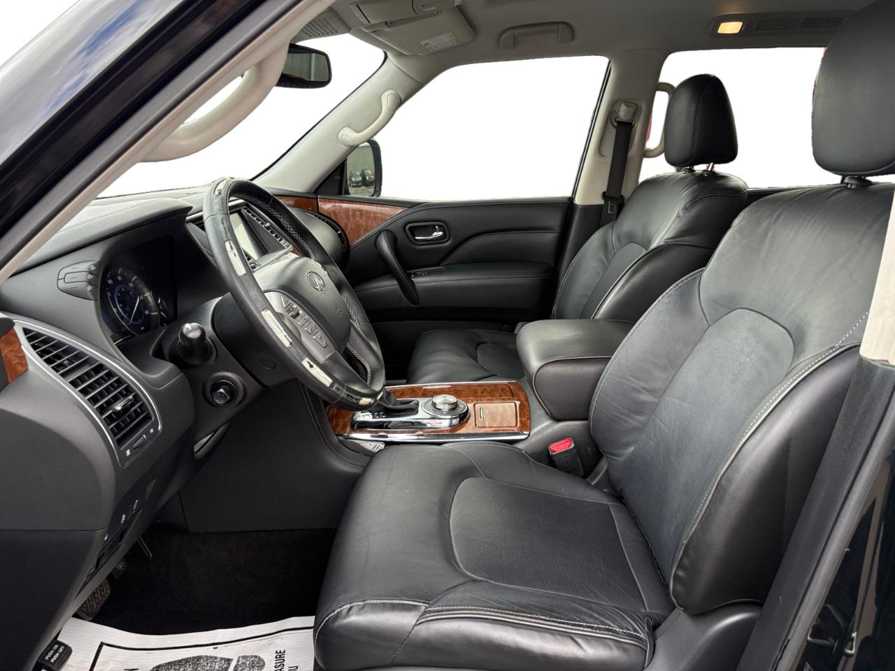 Infiniti QX80 LUXE AWD 2019