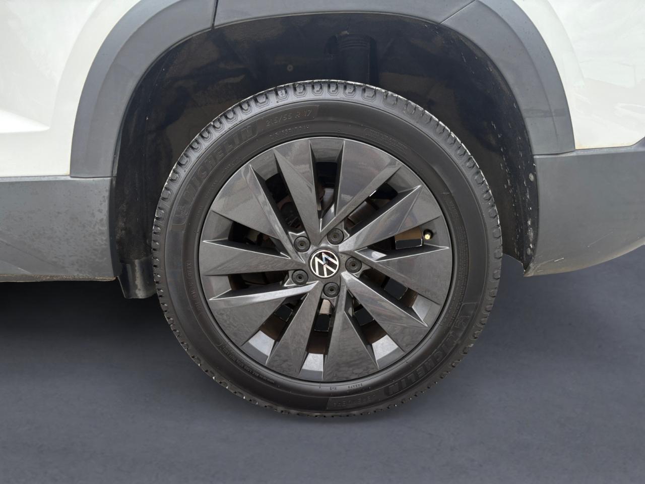 Volkswagen Taos S FWD 2022