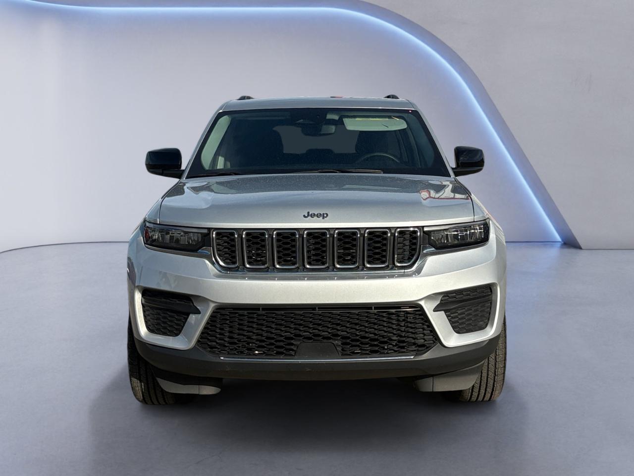 Jeep Grand Cherokee Laredo 4x4 2023