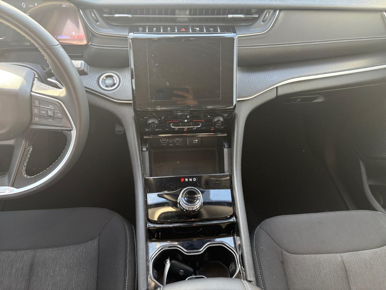 Jeep Grand Cherokee Laredo 4x4 2023