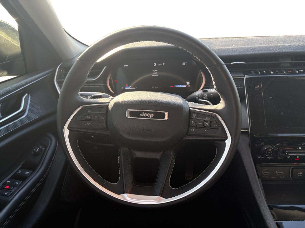 Jeep Grand Cherokee Laredo 4x4 2023