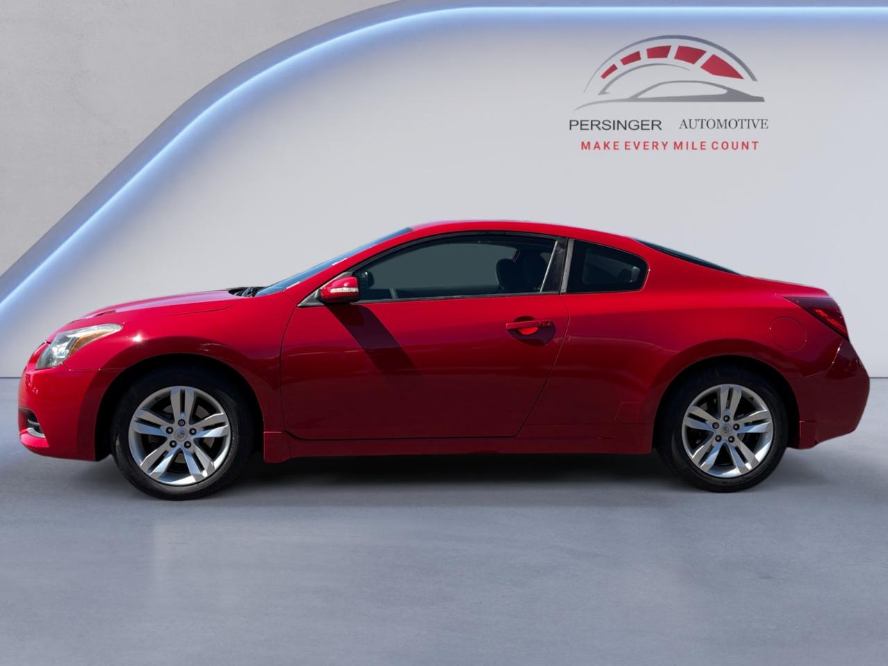 Nissan Altima 2dr Cpe I4 CVT 2.5 S 2010