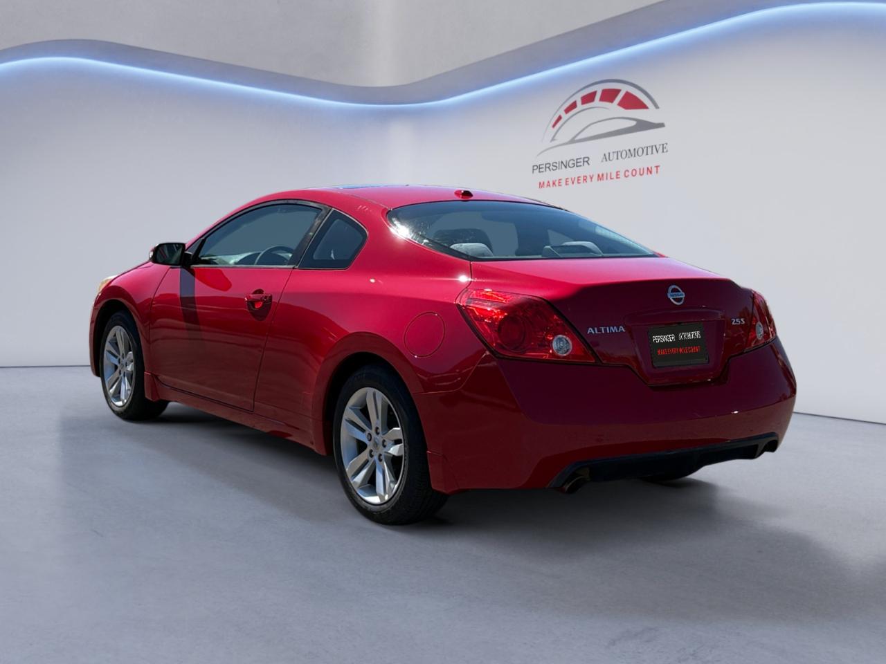 Nissan Altima 2dr Cpe I4 CVT 2.5 S 2010