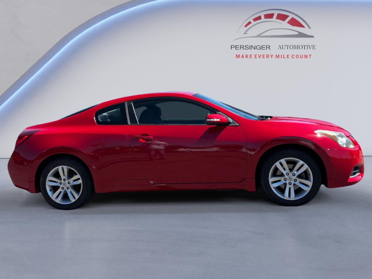 Nissan Altima 2dr Cpe I4 CVT 2.5 S 2010