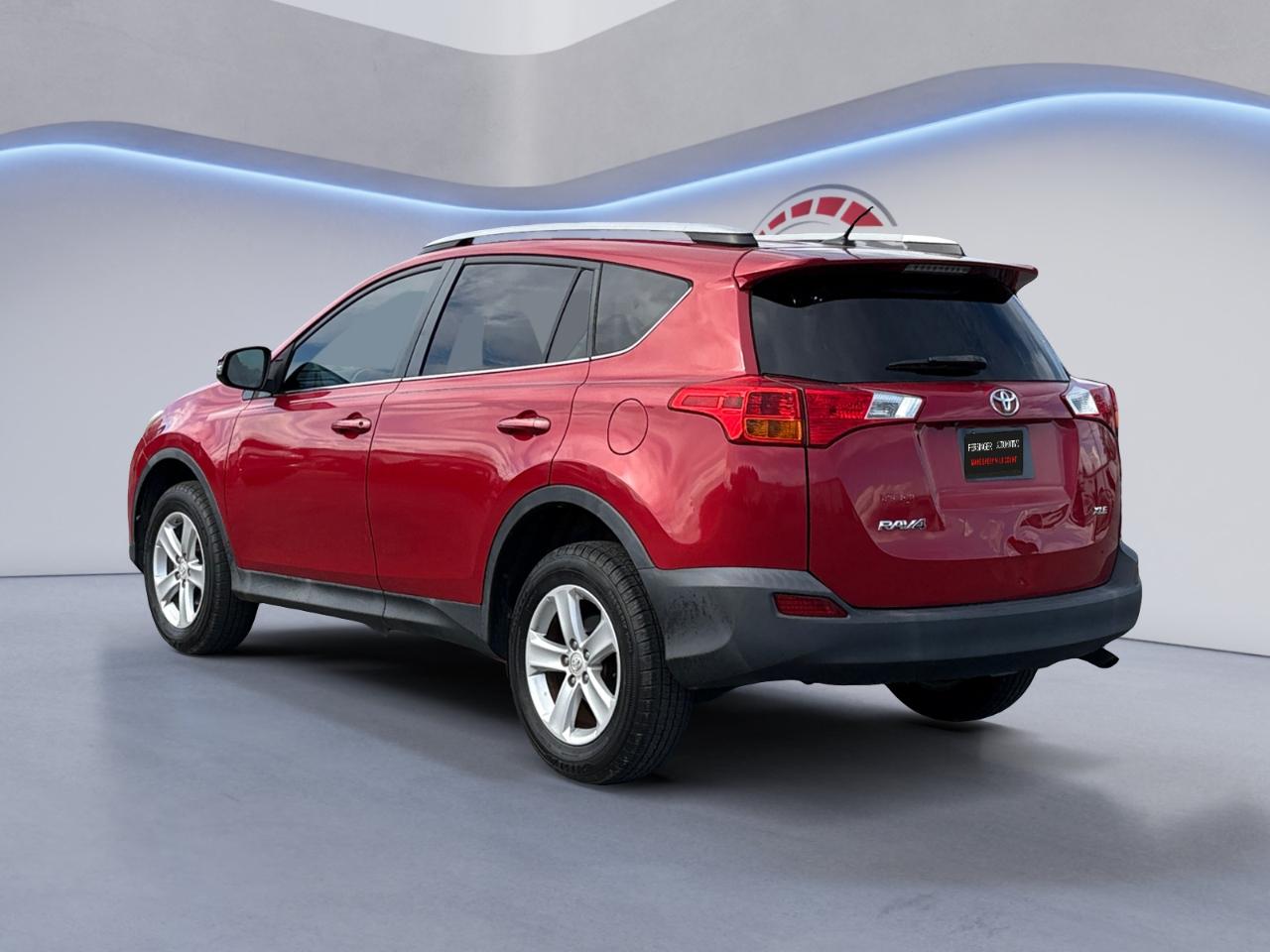 Toyota RAV4 FWD 4dr XLE (Natl) 2014
