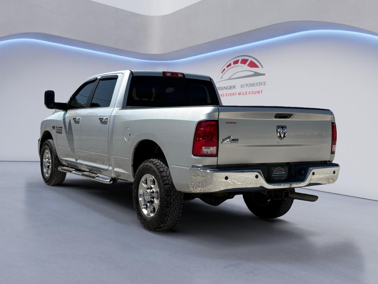 RAM 2500 Big Horn 4x2 Crew Cab 6'4" Box 2018