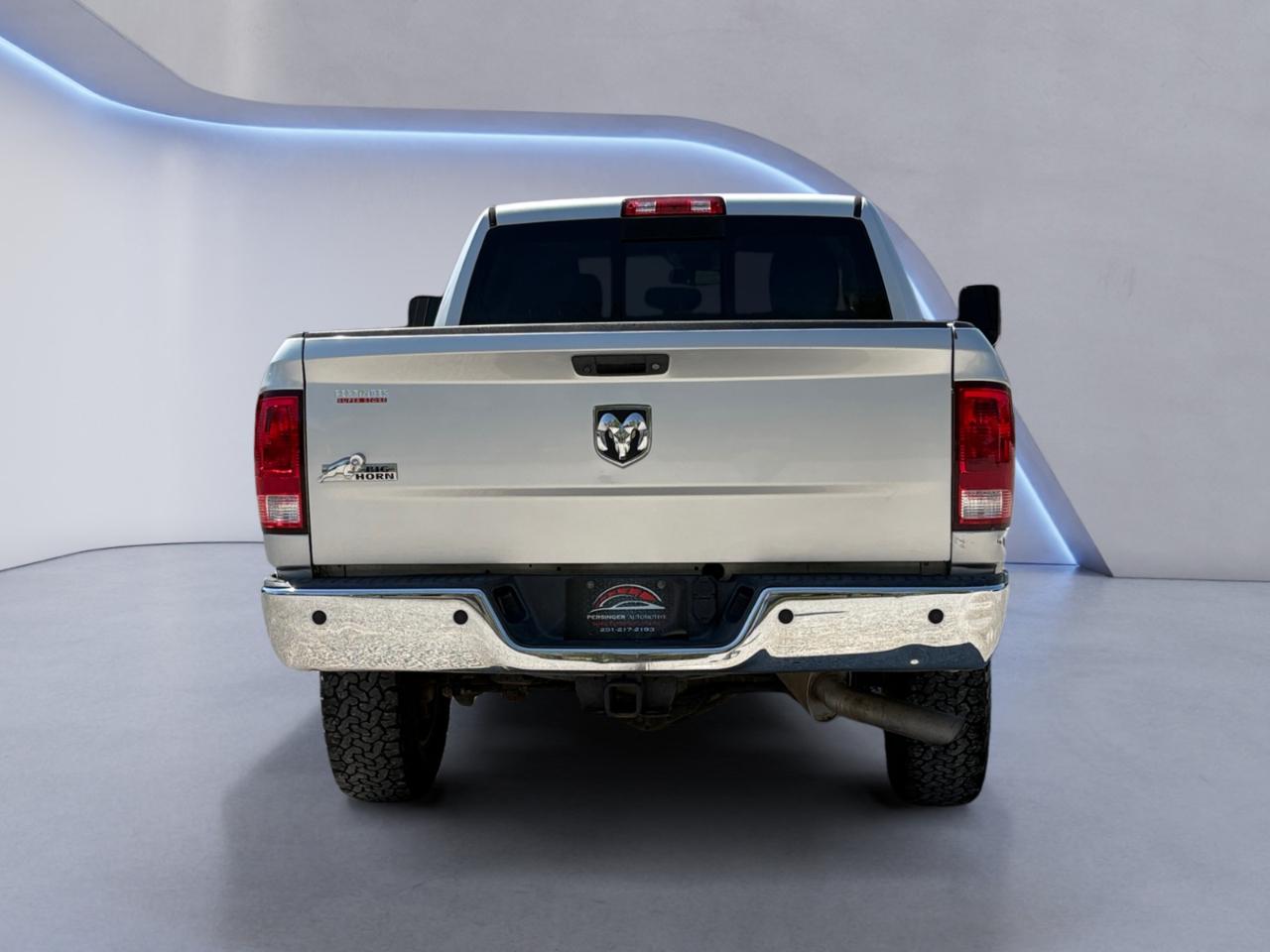 RAM 2500 Big Horn 4x2 Crew Cab 6'4" Box 2018