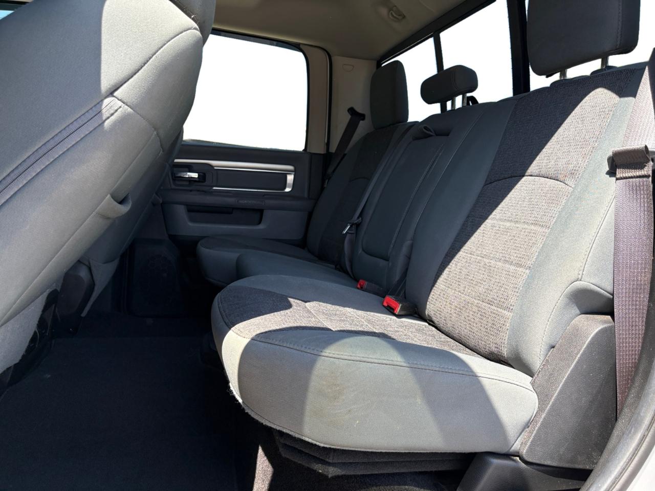 RAM 2500 Big Horn 4x2 Crew Cab 6'4" Box 2018