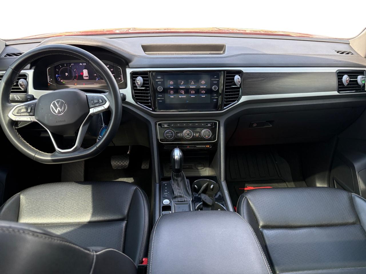 Volkswagen Atlas 3.6L V6 SE w/Technology FWD 2022