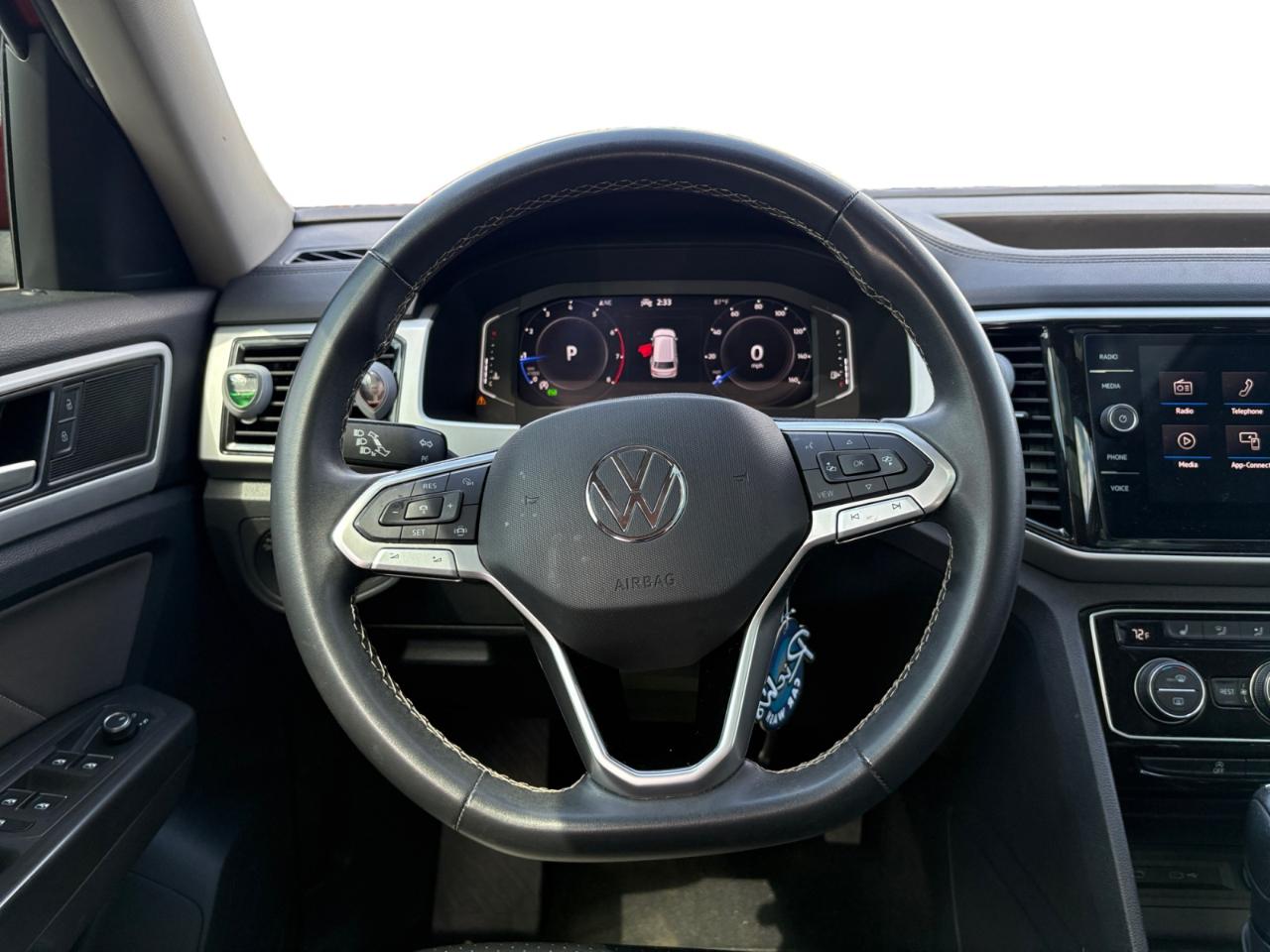 Volkswagen Atlas 3.6L V6 SE w/Technology FWD 2022