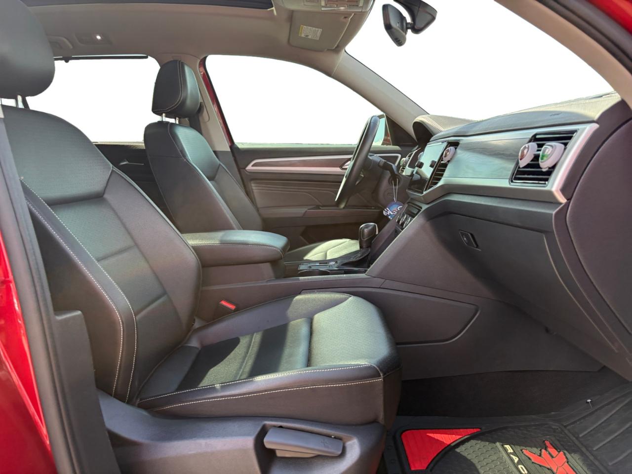 Volkswagen Atlas 3.6L V6 SE w/Technology FWD 2022