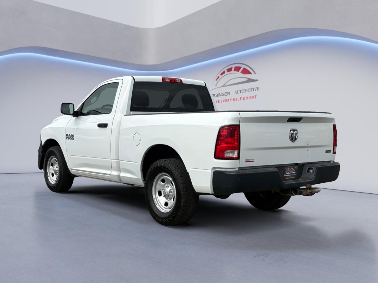 RAM 1500 2WD Reg Cab 120.5" Tradesman 2015
