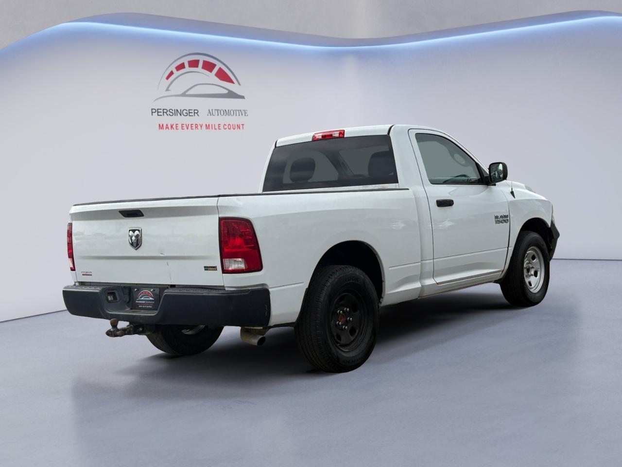 RAM 1500 2WD Reg Cab 120.5" Tradesman 2015