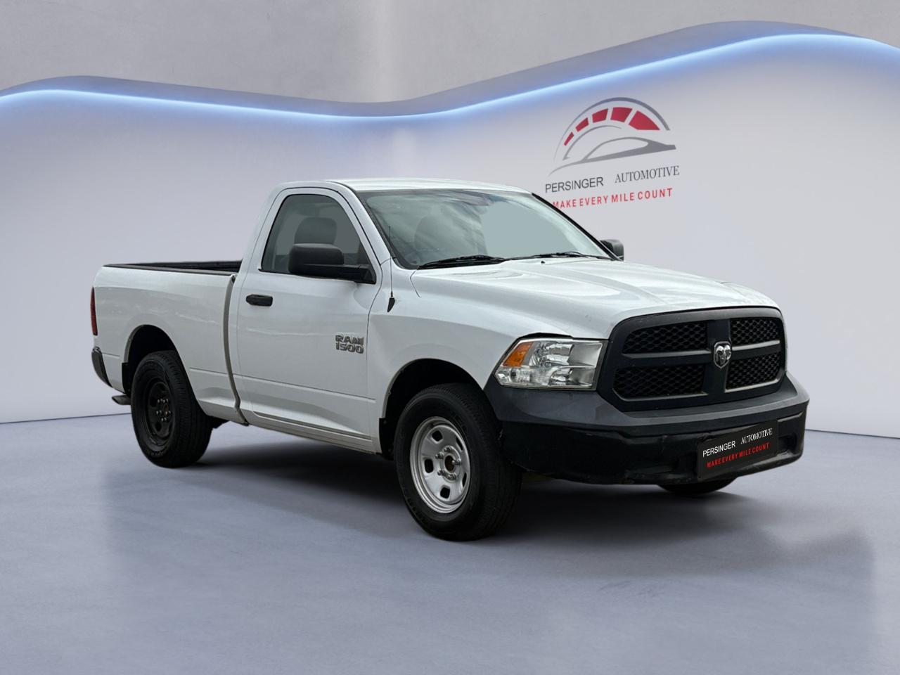 RAM 1500 2WD Reg Cab 120.5" Tradesman 2015