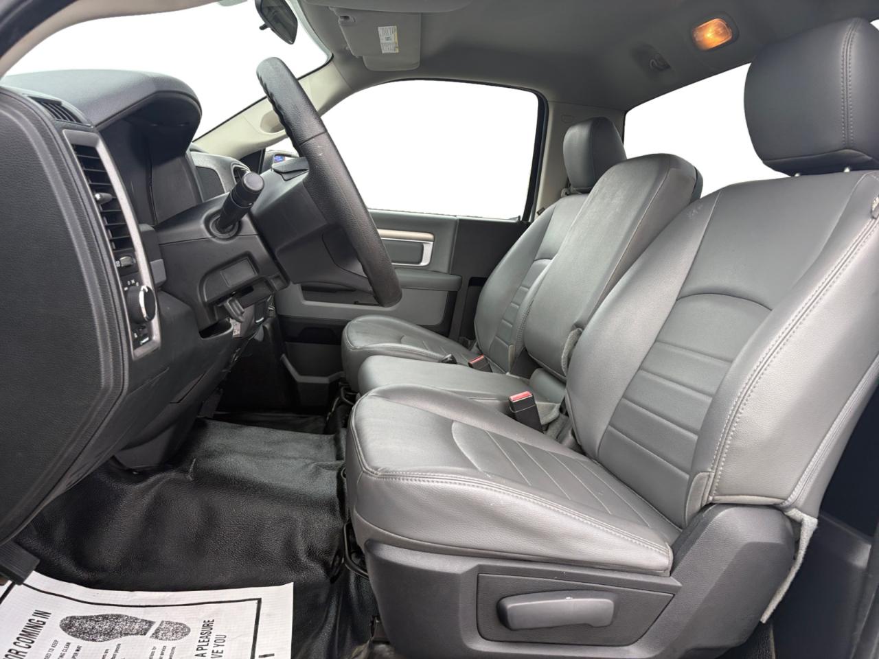 RAM 1500 2WD Reg Cab 120.5" Tradesman 2015