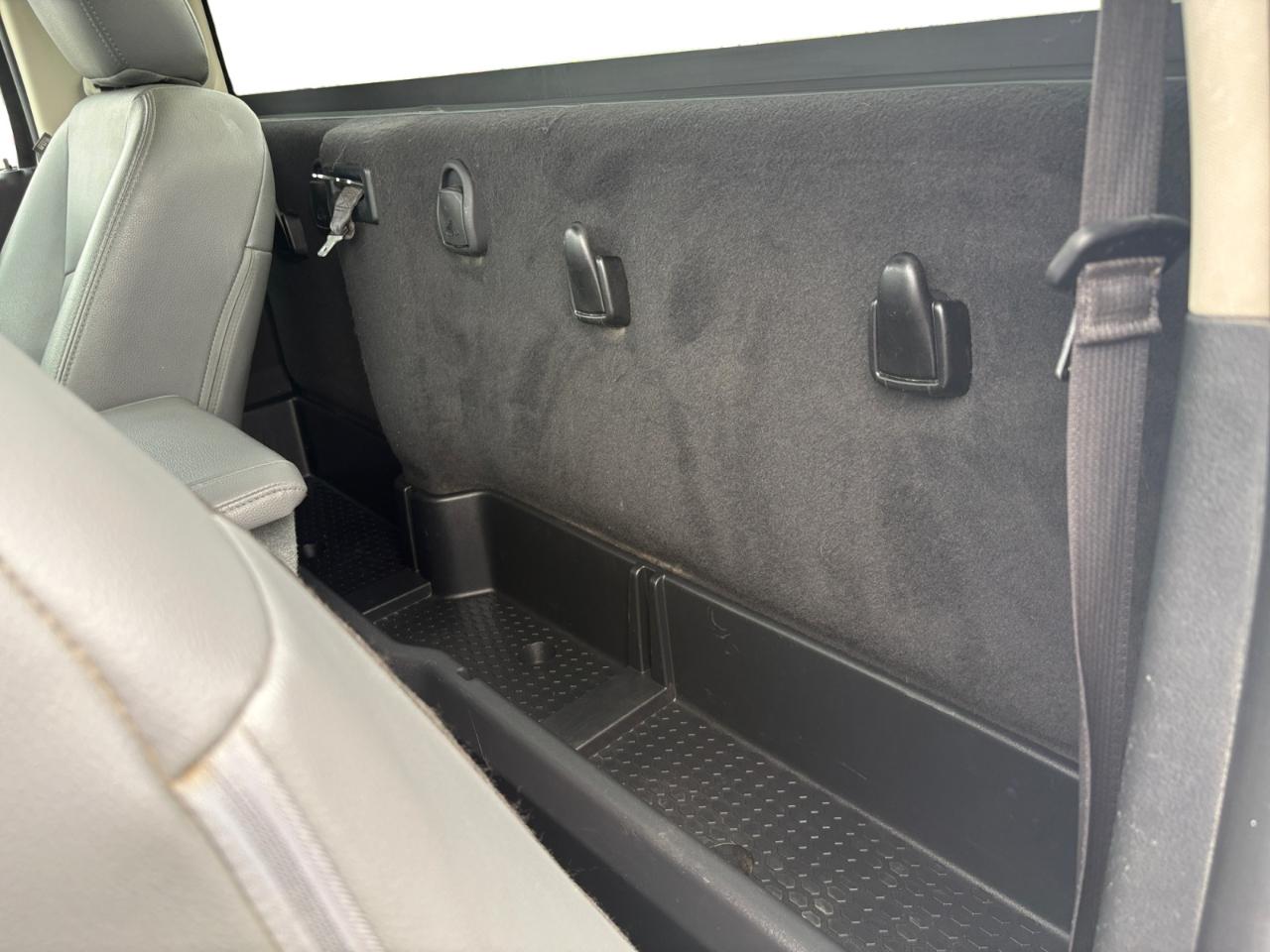 RAM 1500 2WD Reg Cab 120.5" Tradesman 2015