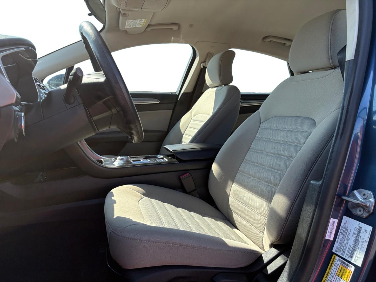 Ford Fusion Hybrid S FWD 2018