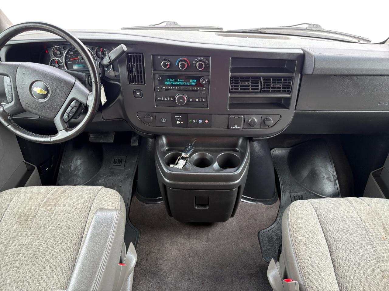 Chevrolet Express Passenger RWD 3500 155" LS 2021