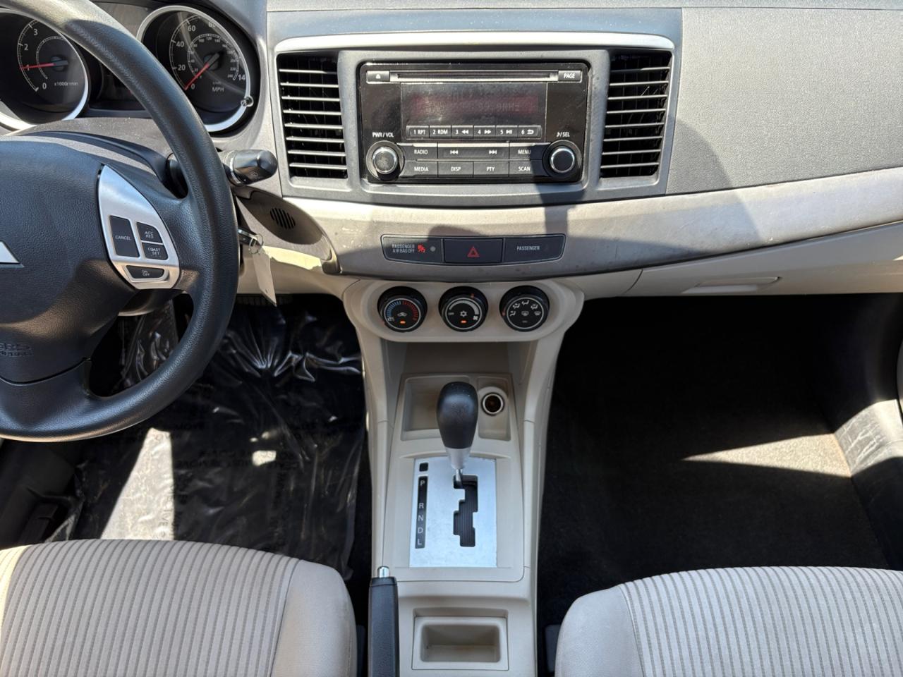 Mitsubishi Lancer 4dr Sdn Man ES FWD 2015