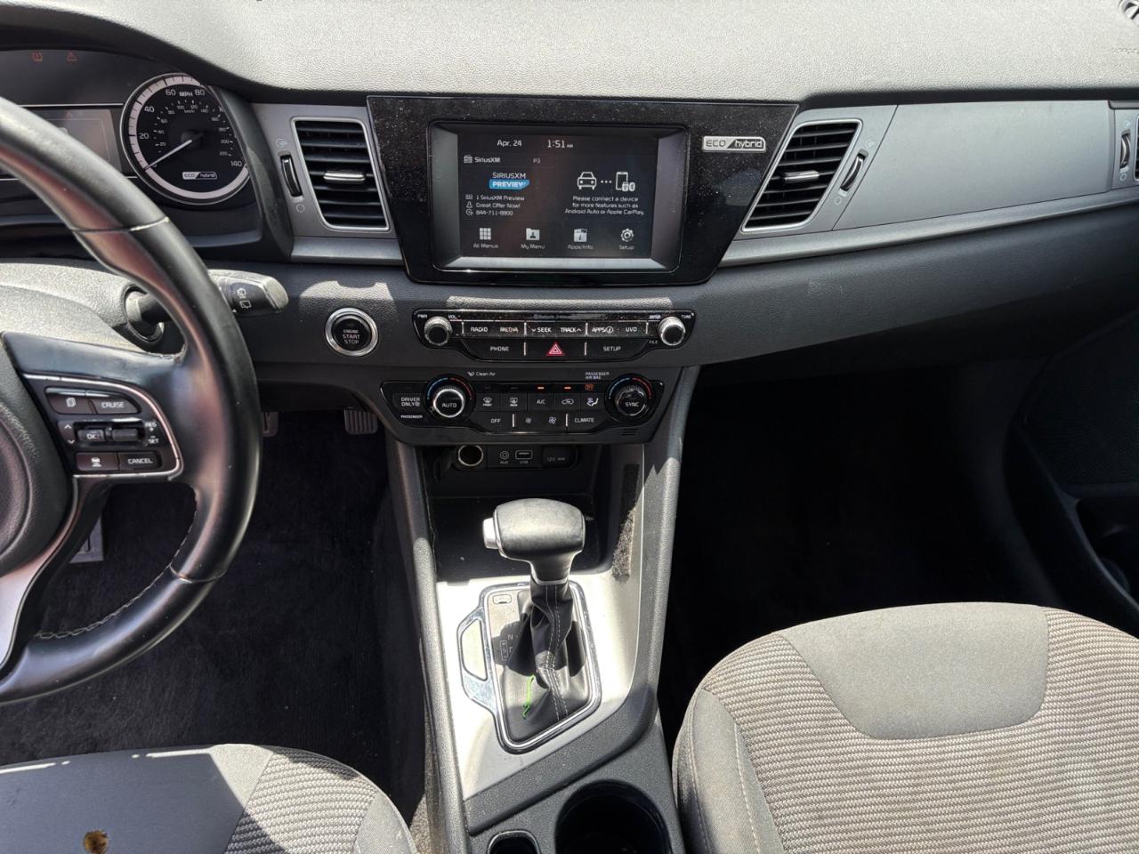 Kia Niro LX FWD 2018