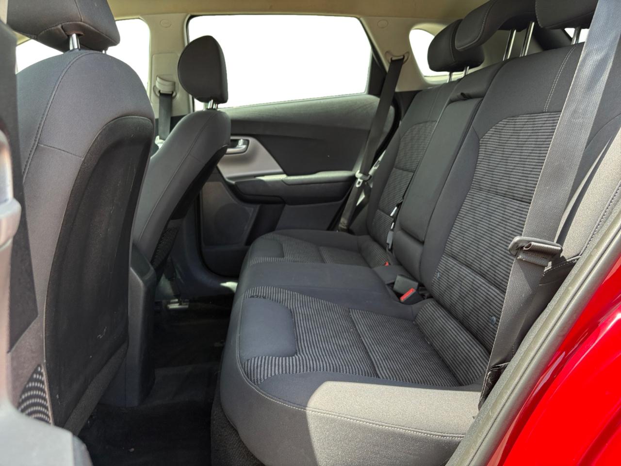 Kia Niro LX FWD 2018