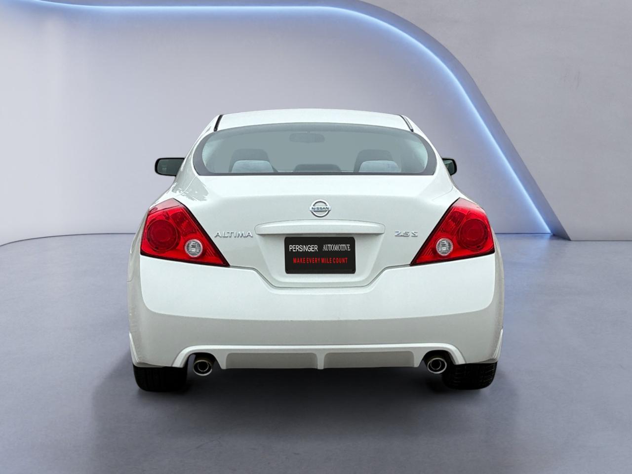 Nissan Altima 2dr Cpe I4 CVT 2.5 S 2010