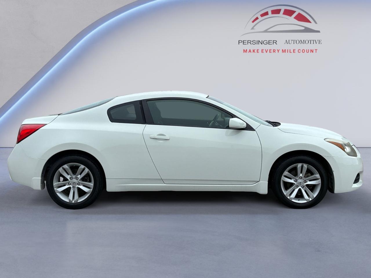 Nissan Altima 2dr Cpe I4 CVT 2.5 S 2010