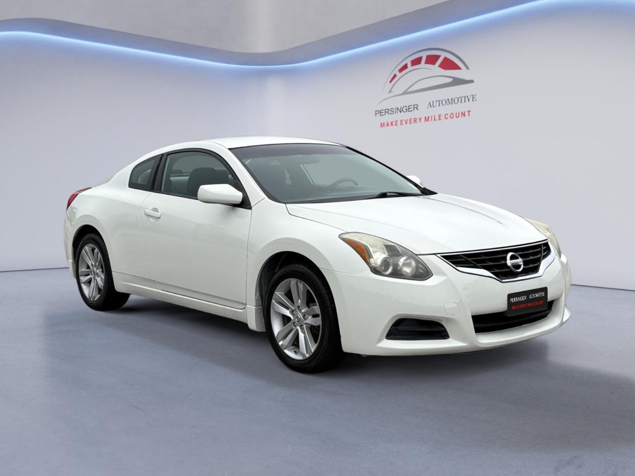 Nissan Altima 2dr Cpe I4 CVT 2.5 S 2010