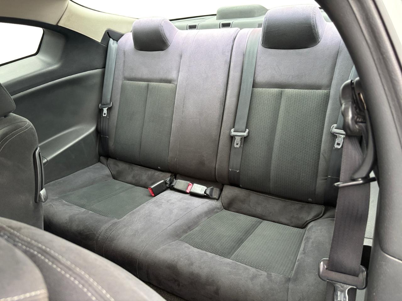 Nissan Altima 2dr Cpe I4 CVT 2.5 S 2010