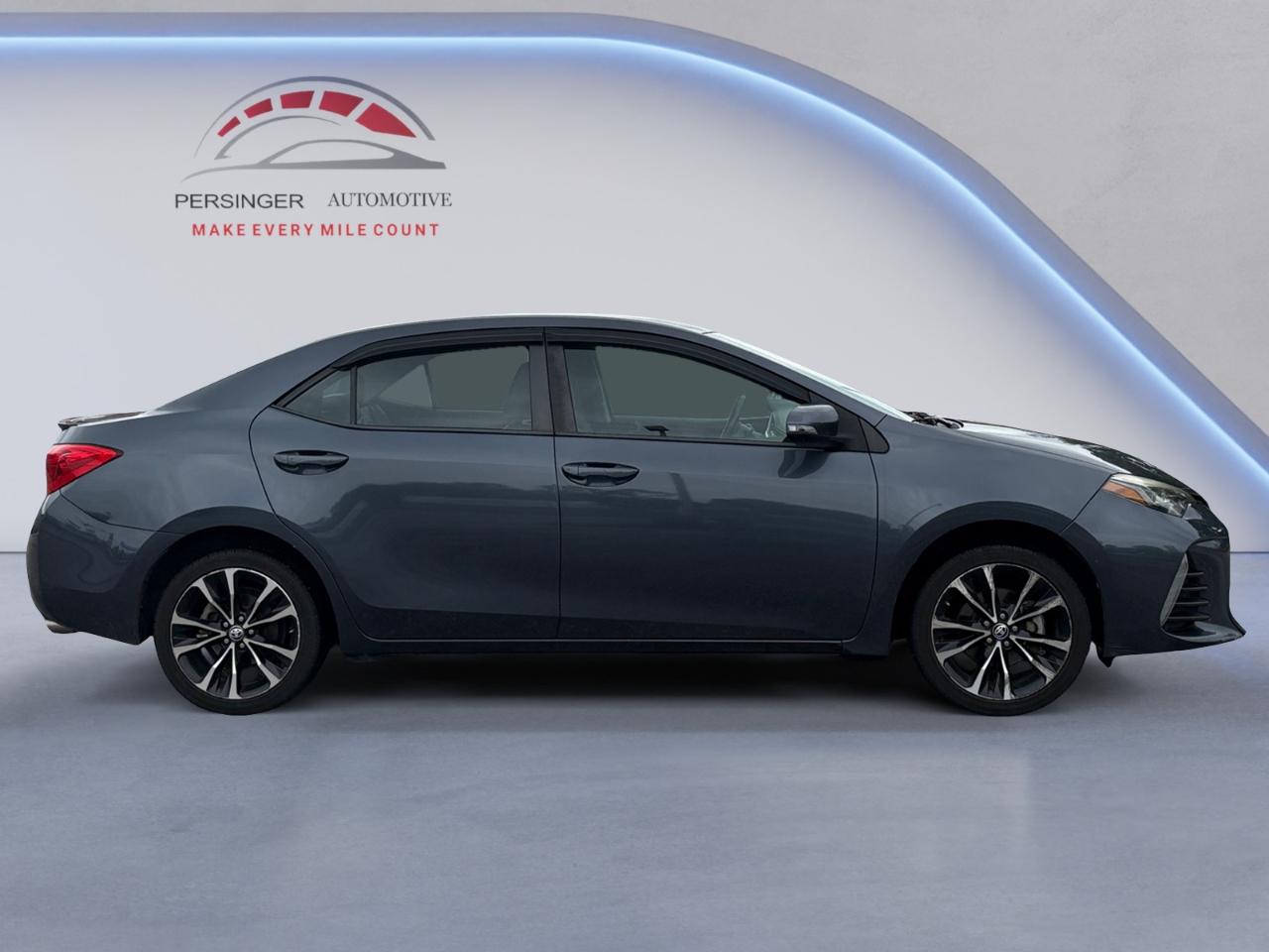 Toyota Corolla XLE CVT (Natl) 2019