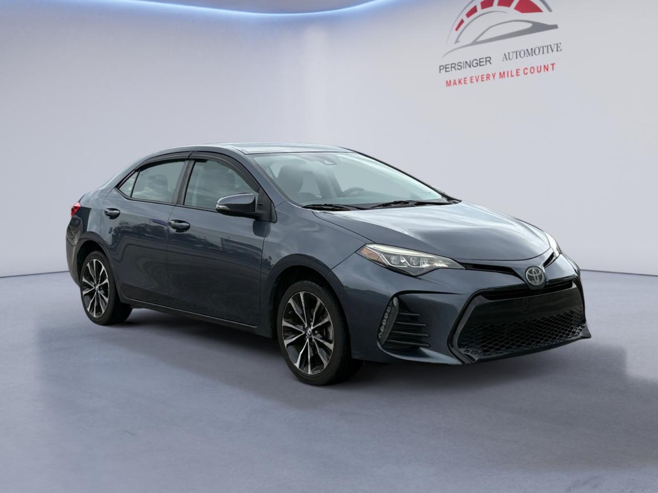 Toyota Corolla XLE CVT (Natl) 2019
