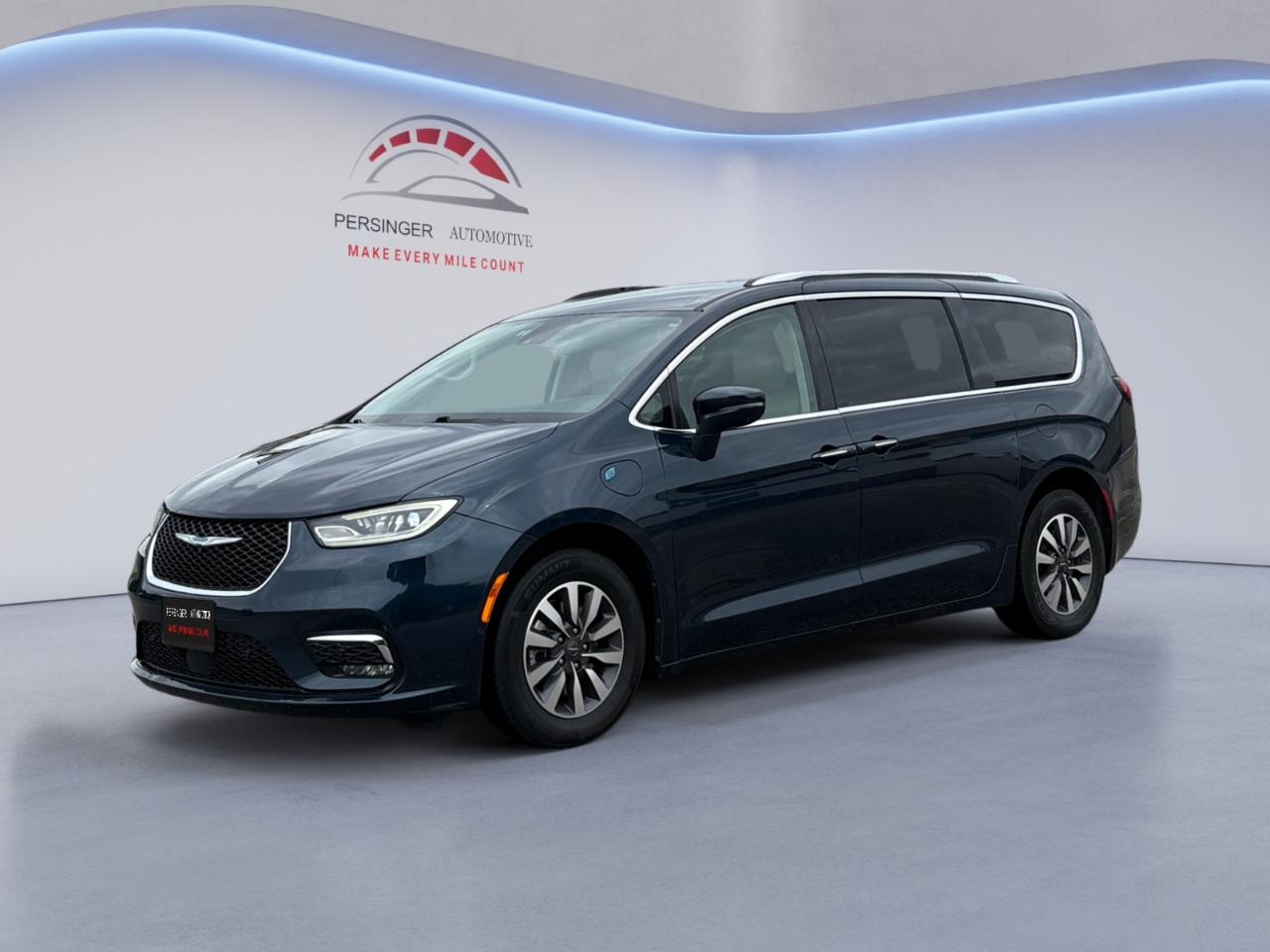 2021 Chrysler Pacifica Hybrid Touring L FWD