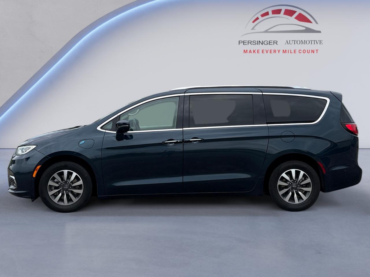 Chrysler Pacifica Hybrid Touring L FWD 2021