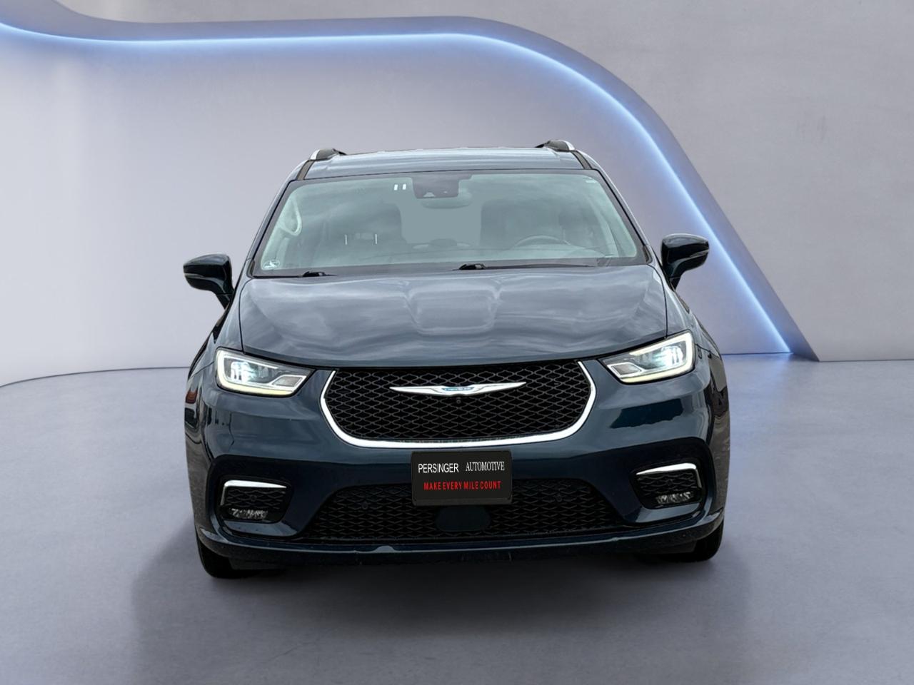 Chrysler Pacifica Hybrid Touring L FWD 2021