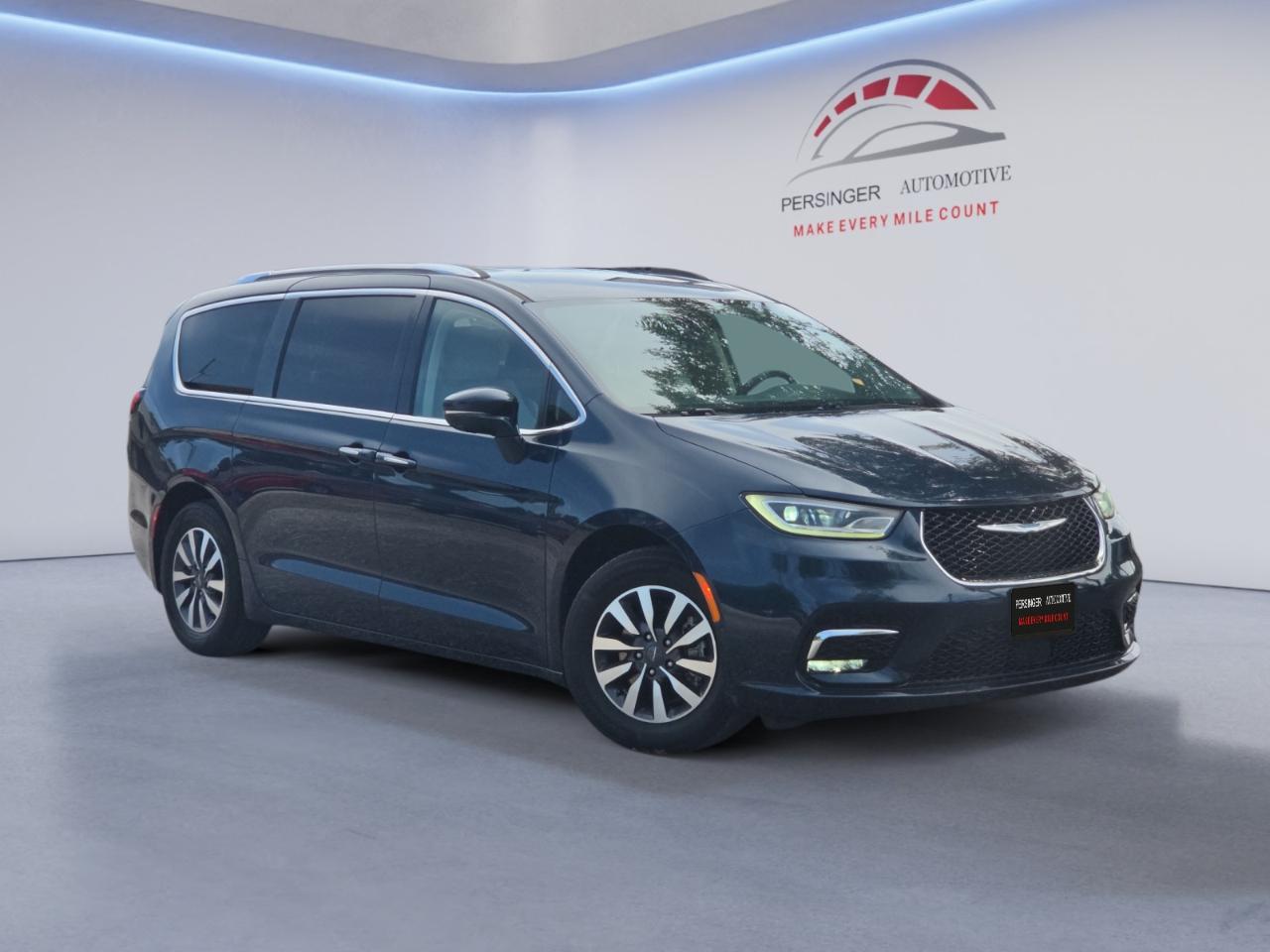 Chrysler Pacifica Hybrid Touring L FWD 2021