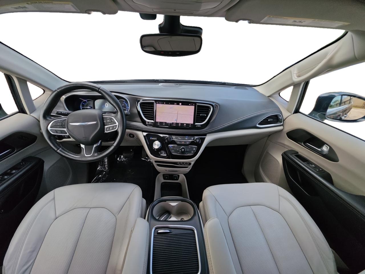 Chrysler Pacifica Hybrid Touring L FWD 2021