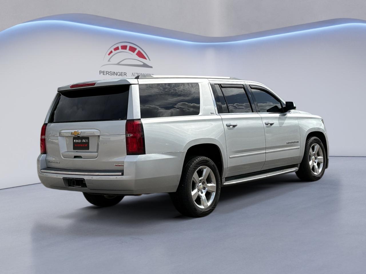 Chevrolet Suburban 2WD 4dr LTZ 2015