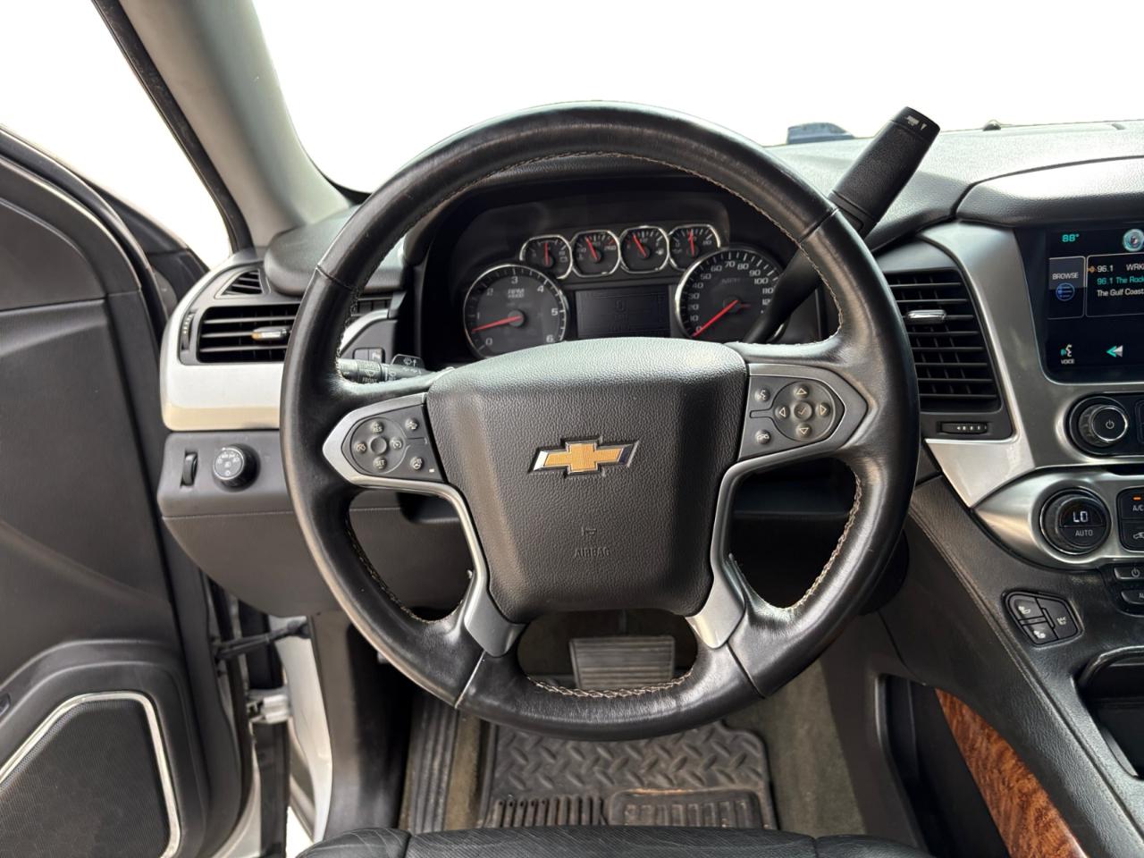 Chevrolet Suburban 2WD 4dr LTZ 2015