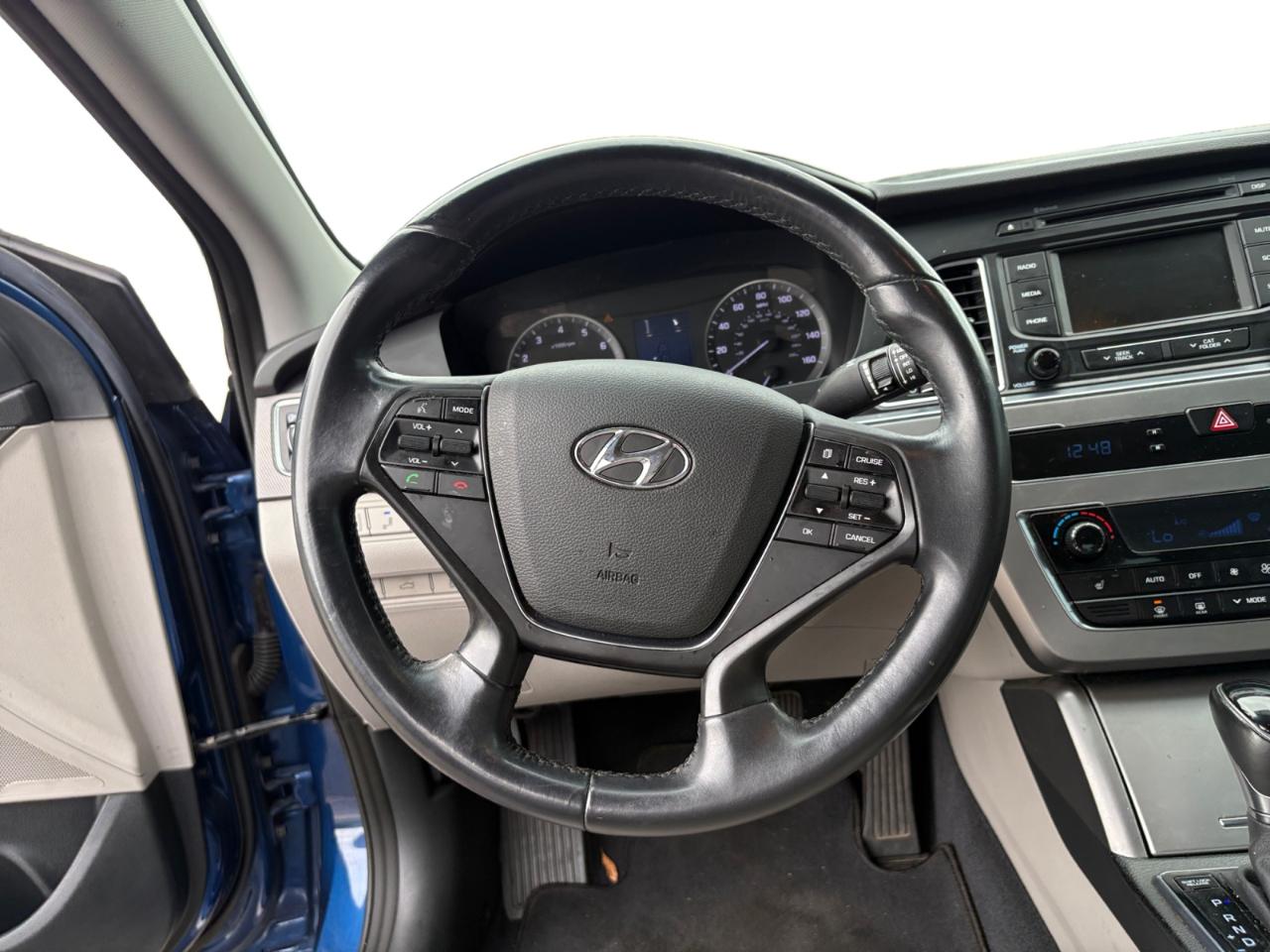 Hyundai Sonata 4dr Sdn 2.4L Sport 2015