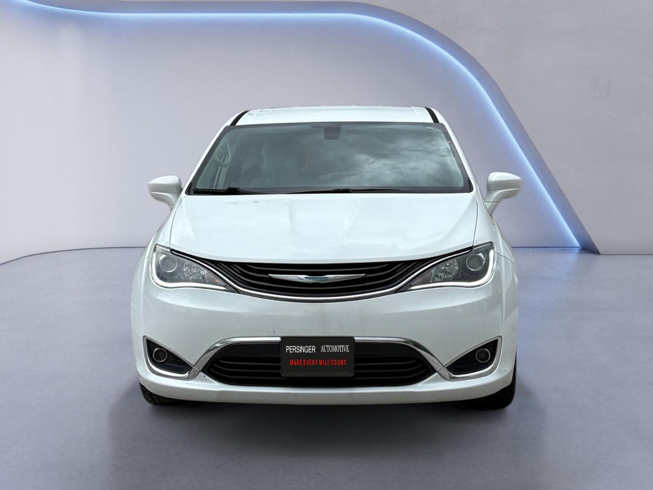Chrysler Pacifica Hybrid Touring Plus FWD 2018